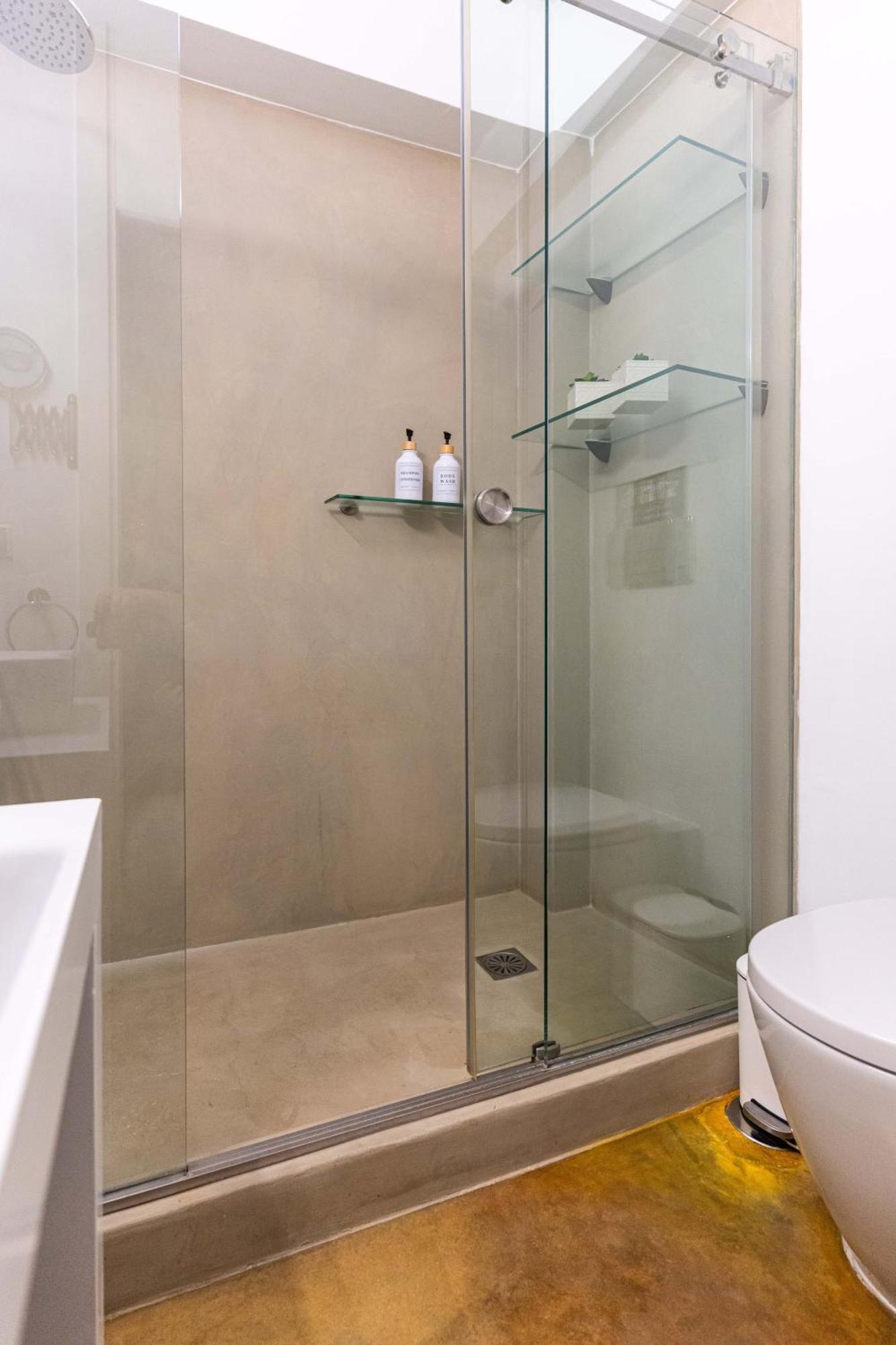 Ma Maison No5 Penthouse Loft, Private Heated Pool, Acropolis View, Ultra High Speed Internet 300 Mbps, Short Walk To Acropolis, Parking Upon Request, 1' From Metro Athens Exterior photo