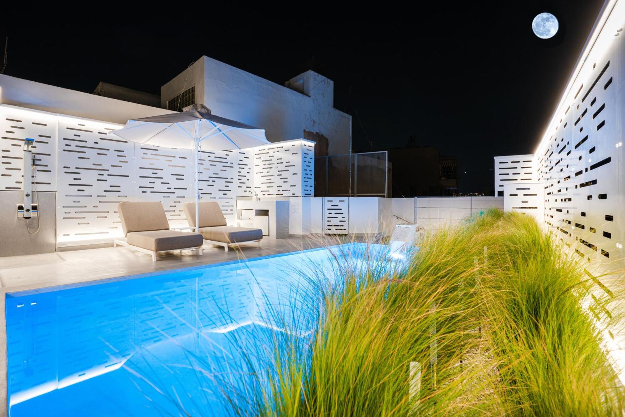Ma Maison No5 Penthouse Loft, Private Heated Pool, Acropolis View, Ultra High Speed Internet 300 Mbps, Short Walk To Acropolis, Parking Upon Request, 1' From Metro Athens Exterior photo