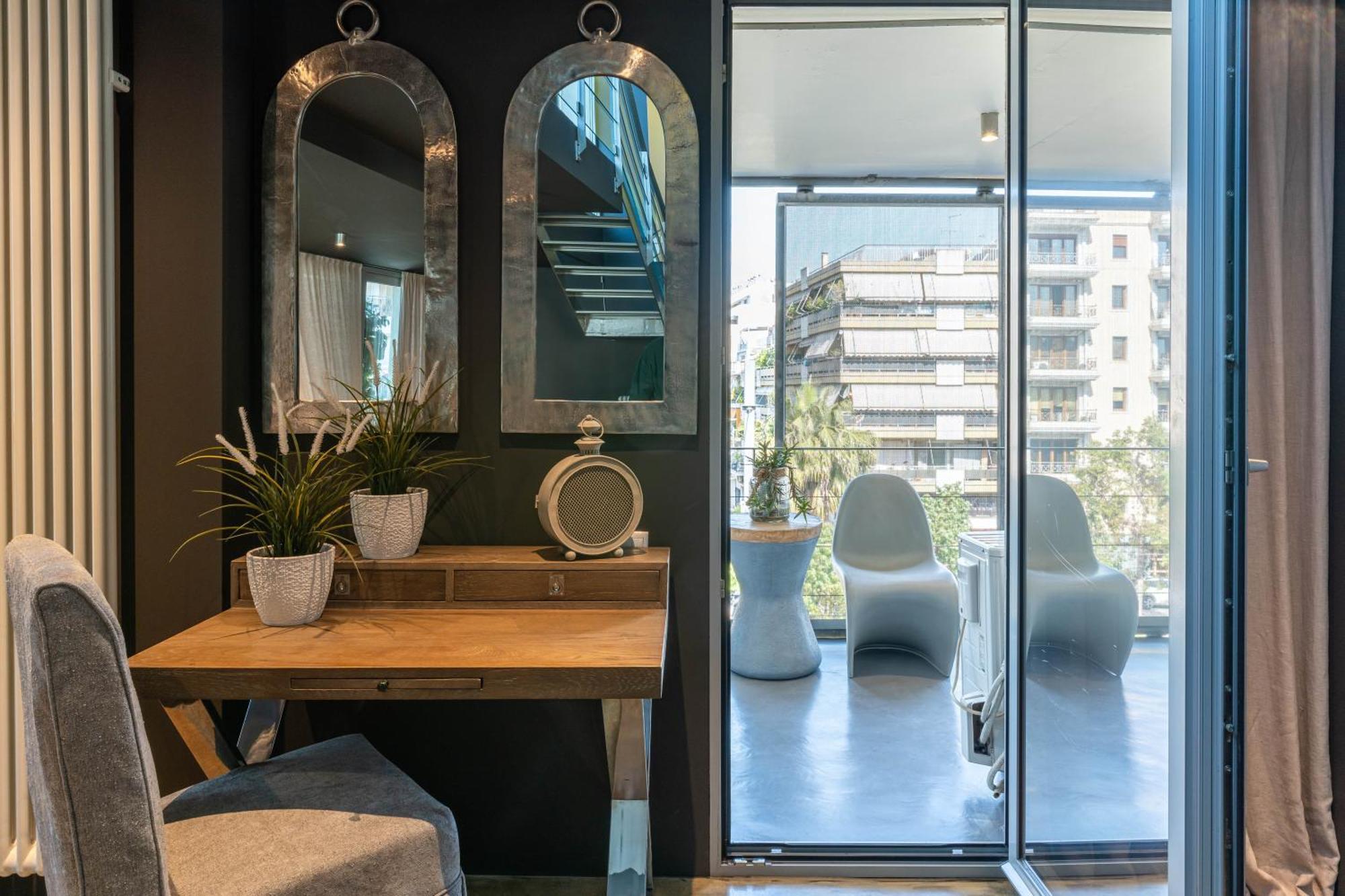 Ma Maison No5 Penthouse Loft, Private Heated Pool, Acropolis View, Ultra High Speed Internet 300 Mbps, Short Walk To Acropolis, Parking Upon Request, 1' From Metro Athens Exterior photo